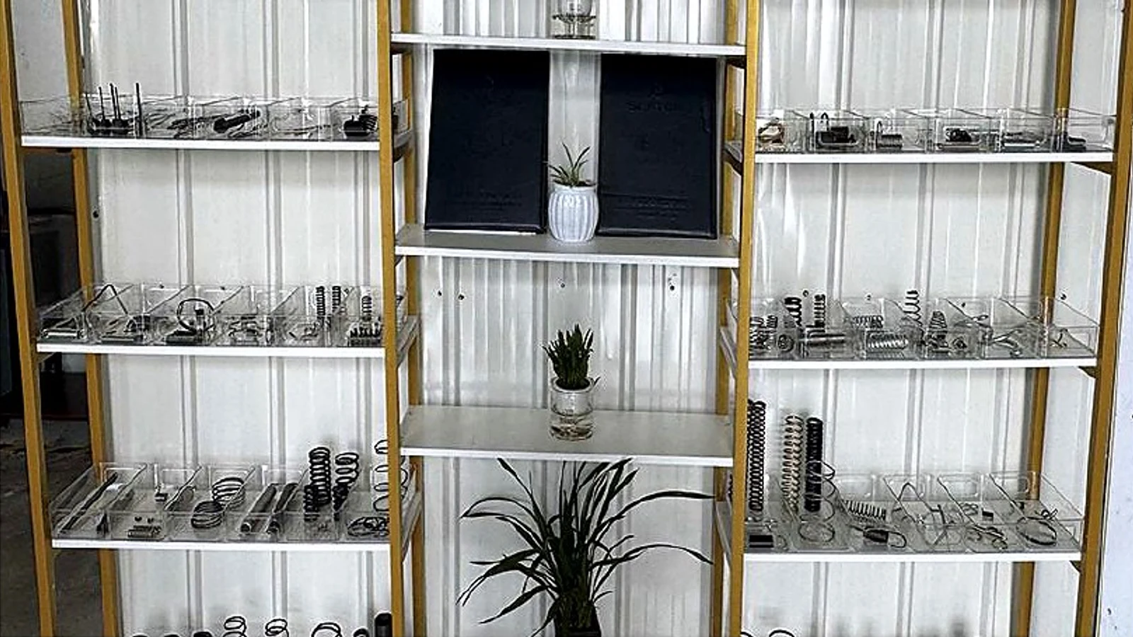 RST Springs product display shelves